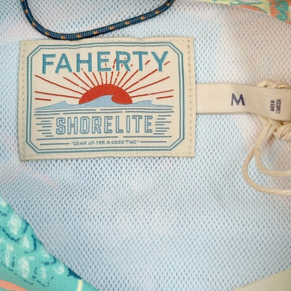 Faherty Shorelite Floral Button Down Shirt Mens M Ventilated Back NWT $148 - Picture 3 of 12